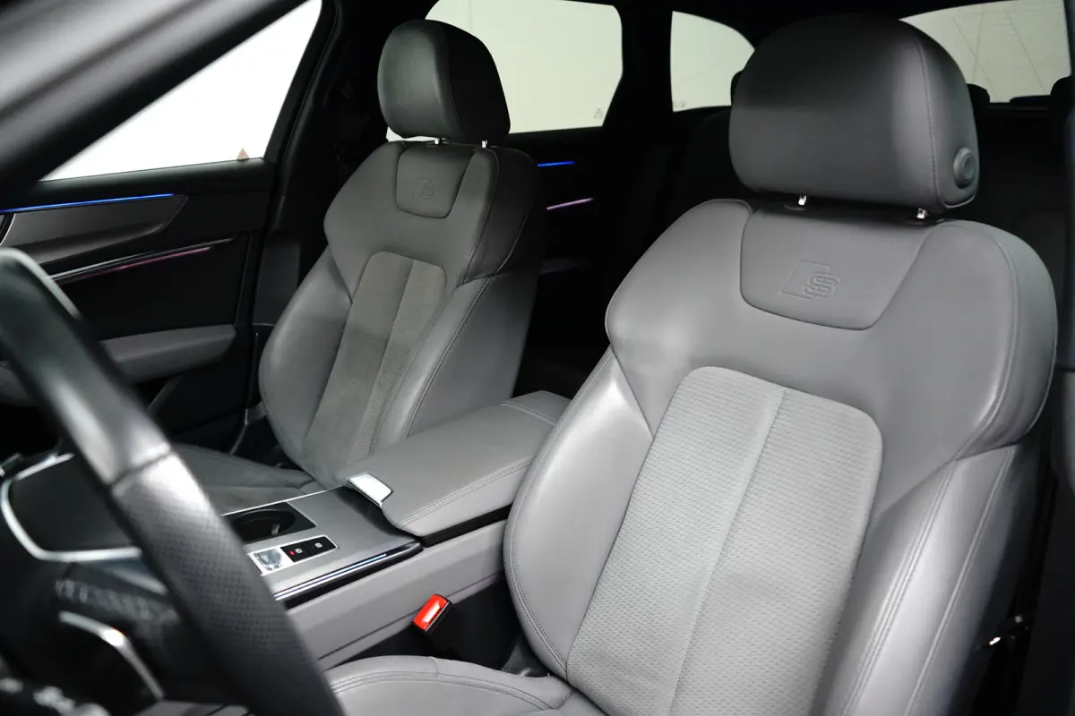 S6 TDI quattro 350pk V6 | Dealer onderhouden | Trekhaak uitklapbaar | 21 inch | Elektrische achterklep | Elektrische verstelbare voorstoelen | Luchtvering en automatische niveauregeling