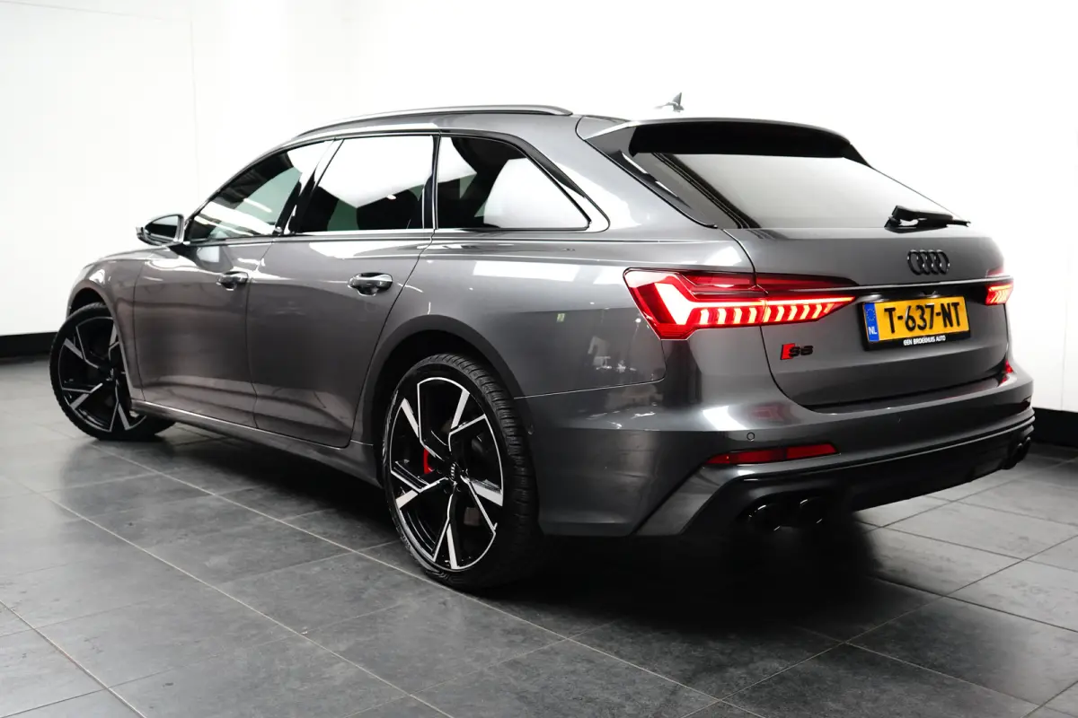 S6 TDI quattro 350pk V6 | Dealer onderhouden | Trekhaak uitklapbaar | 21 inch | Elektrische achterklep | Elektrische verstelbare voorstoelen | Luchtvering en automatische niveauregeling