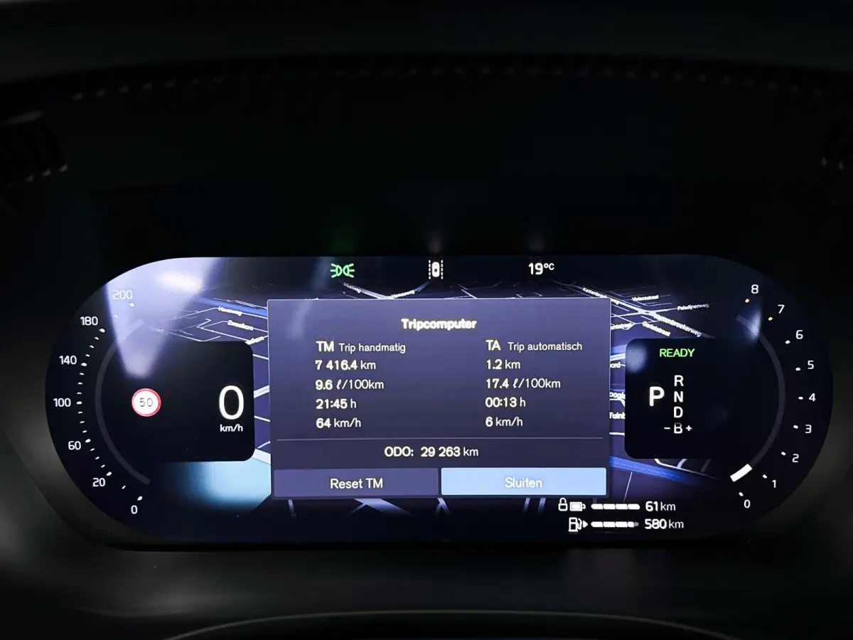 T6 Plug-in hybrid AWD Ultra Dark | SOH 100% | Panoramadak | 360° camera | Harman Kardon | Head-up Display | Stoel- en Stuurverwarming | Trekhaak