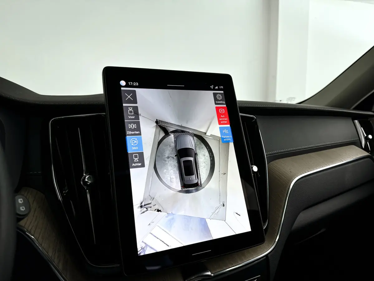 T6 Plug-in hybrid AWD Ultra Dark | SOH 100% | Panoramadak | 360° camera | Harman Kardon | Head-up Display | Stoel- en Stuurverwarming | Trekhaak