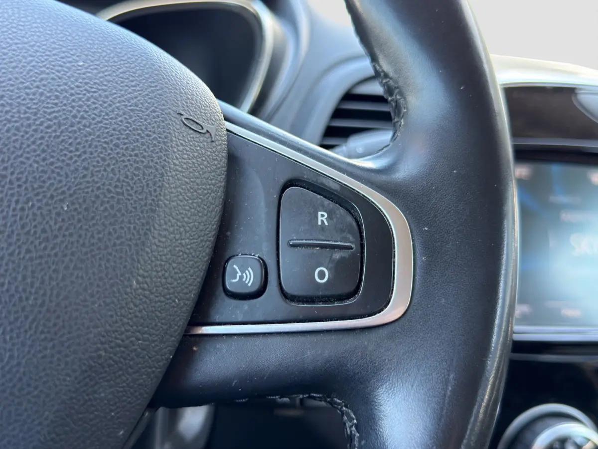 0.9 TCe Intens Trekhaak | LED | Camera | Parkeersensoren | Full map navigatie | Carplay/android auto |
