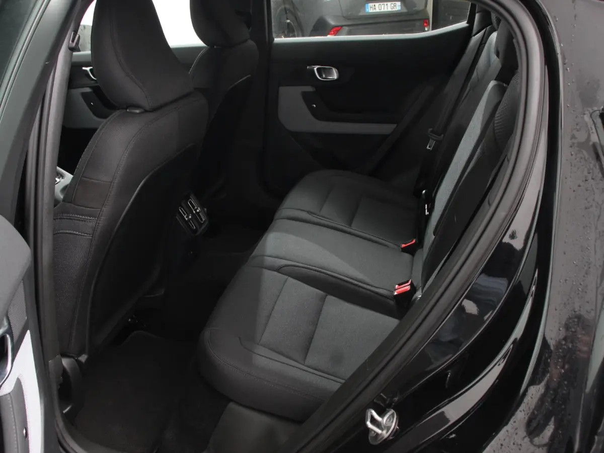 Standard Range Single Motor 69 kWh DEMO ! 360* Camera Dab Led Verwarmde voorstoelen Navigatie Apple Carplay/Android Auto Climate Control Parkeer sensoren Panoramadak Keyless Stuurverwarming