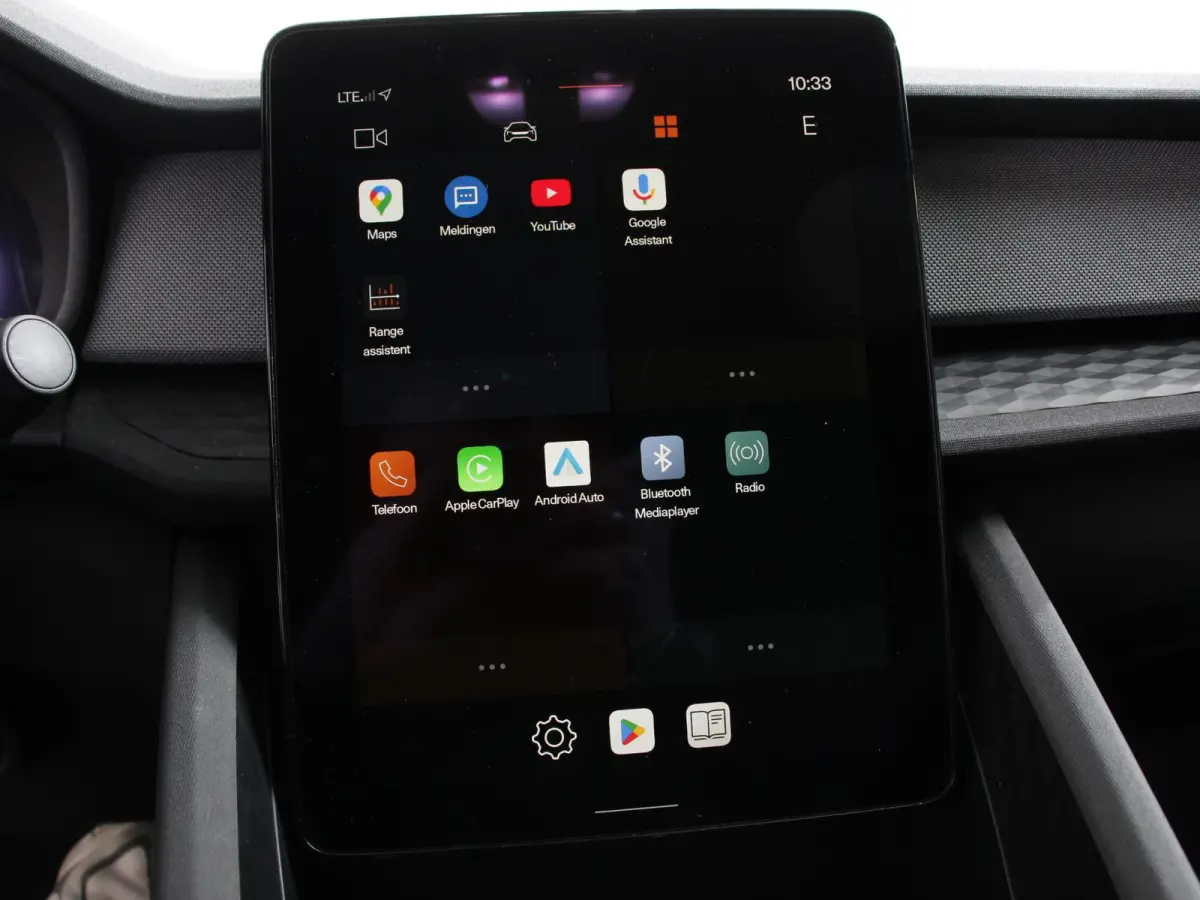 Standard Range Single Motor 69 kWh DEMO ! 360* Camera Dab Led Verwarmde voorstoelen Navigatie Apple Carplay/Android Auto Climate Control Parkeer sensoren Panoramadak Keyless Stuurverwarming