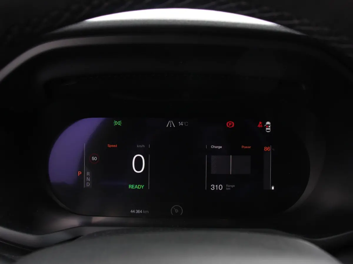 Standard Range Single Motor 69 kWh DEMO ! 360* Camera Dab Led Verwarmde voorstoelen Navigatie Apple Carplay/Android Auto Climate Control Parkeer sensoren Panoramadak Keyless Stuurverwarming