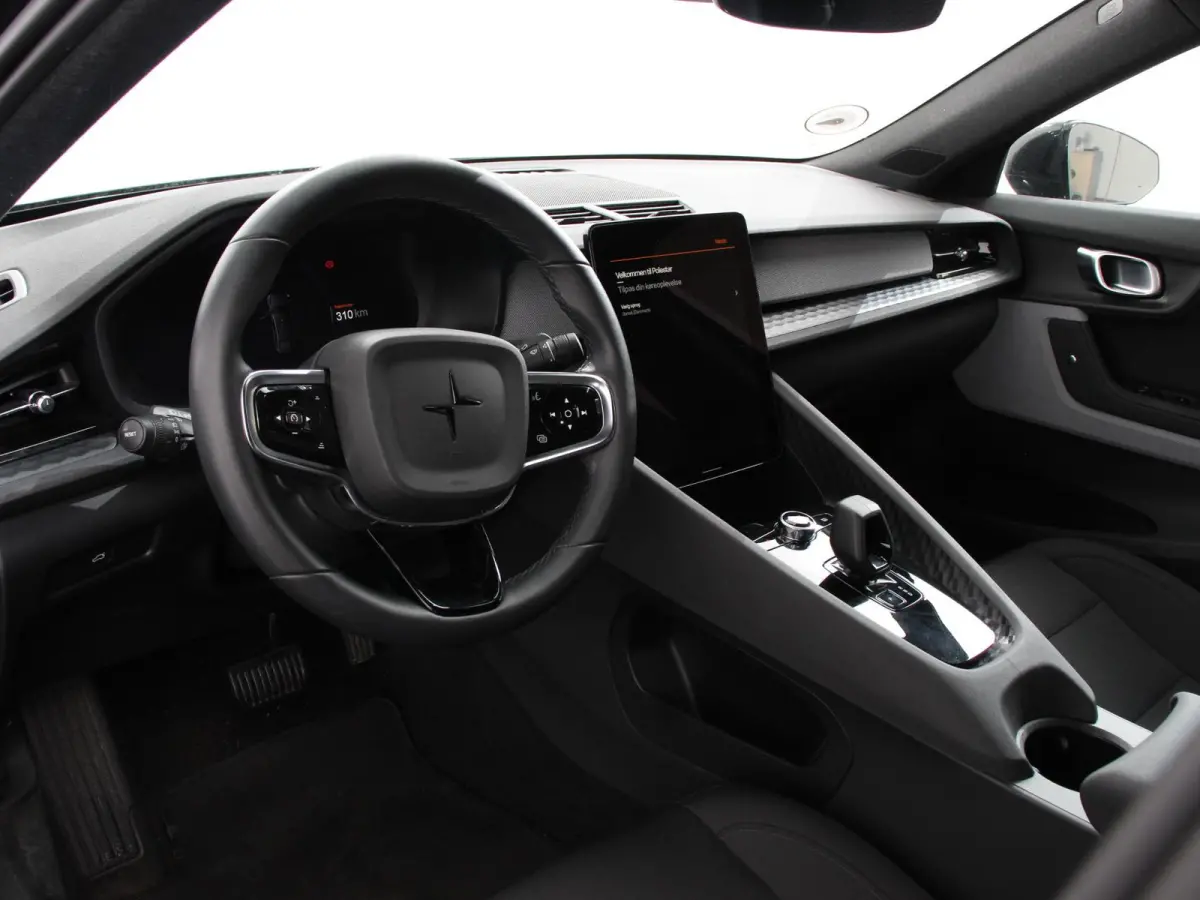 Standard Range Single Motor 69 kWh DEMO ! 360* Camera Dab Led Verwarmde voorstoelen Navigatie Apple Carplay/Android Auto Climate Control Parkeer sensoren Panoramadak Keyless Stuurverwarming