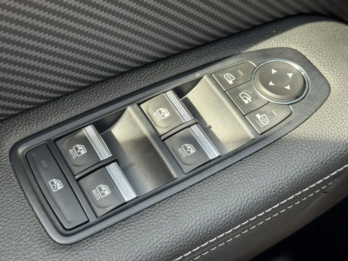 1.6 E-Tech Hybrid 145 E-tech Engineered Camera Navi Carplay Stoel/Stuurverw