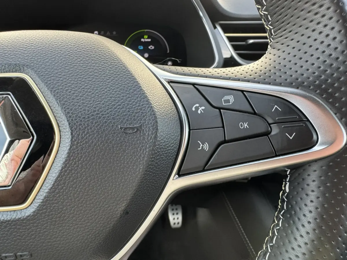 1.6 E-Tech Hybrid 145 E-tech Engineered Camera Navi Carplay Stoel/Stuurverw