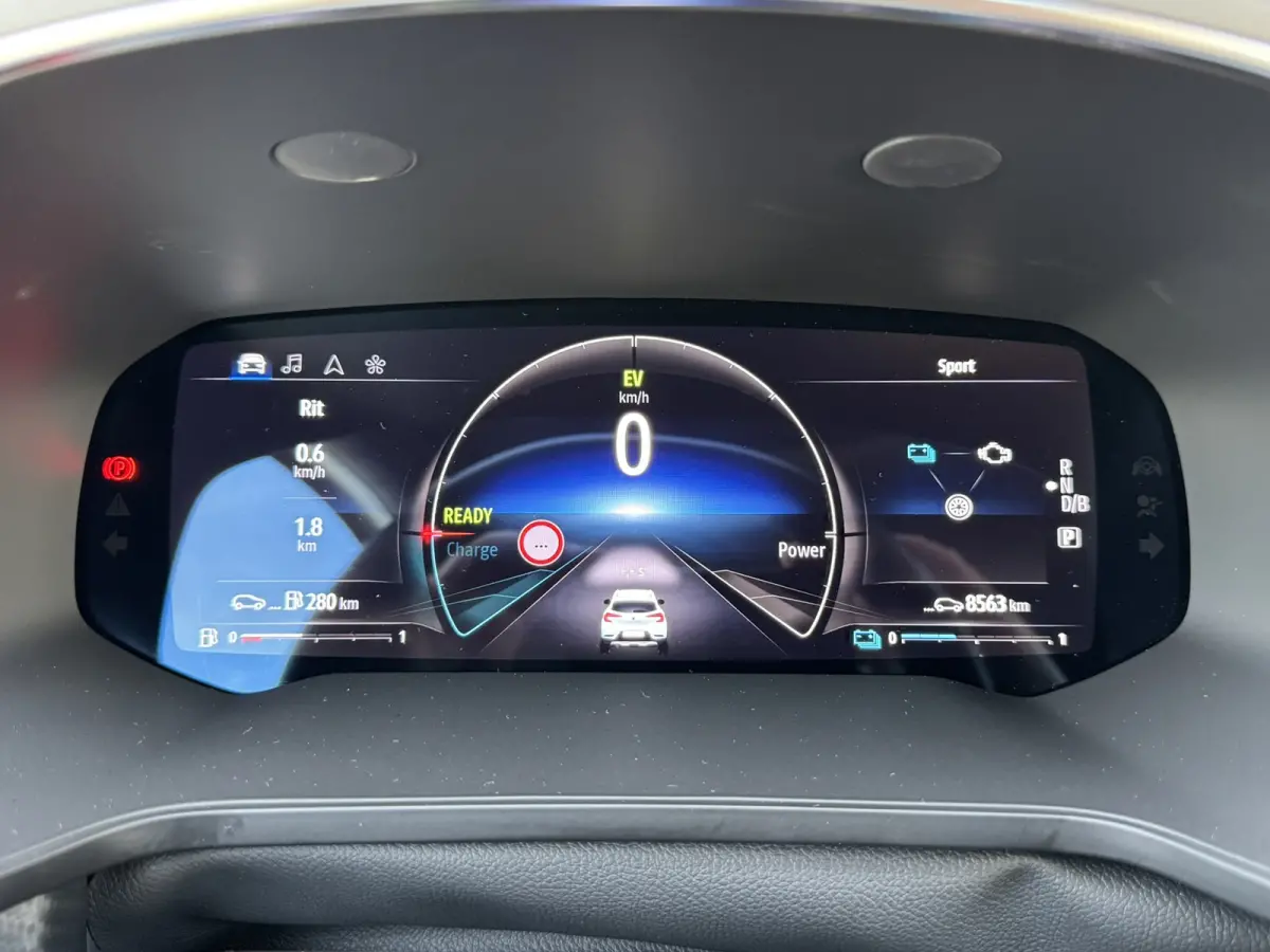 1.6 E-Tech Hybrid 145 E-tech Engineered Camera Navi Carplay Stoel/Stuurverw