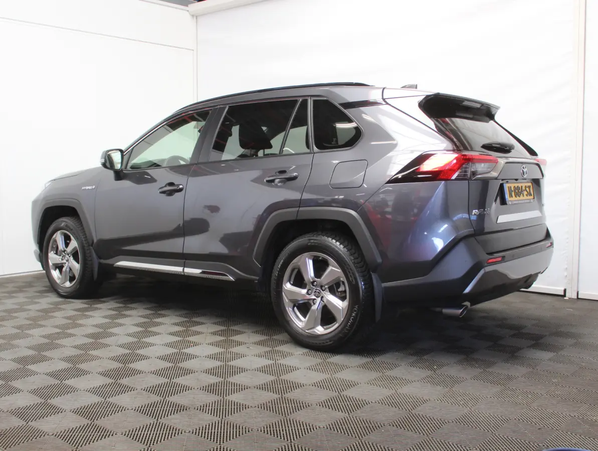 2.5 Hybrid Dynamic CLIMATE | ADAPCRUISE | NAVI | CARPLAY | DAB | LED | CAMERA | ELECAKLEP | LMV18
