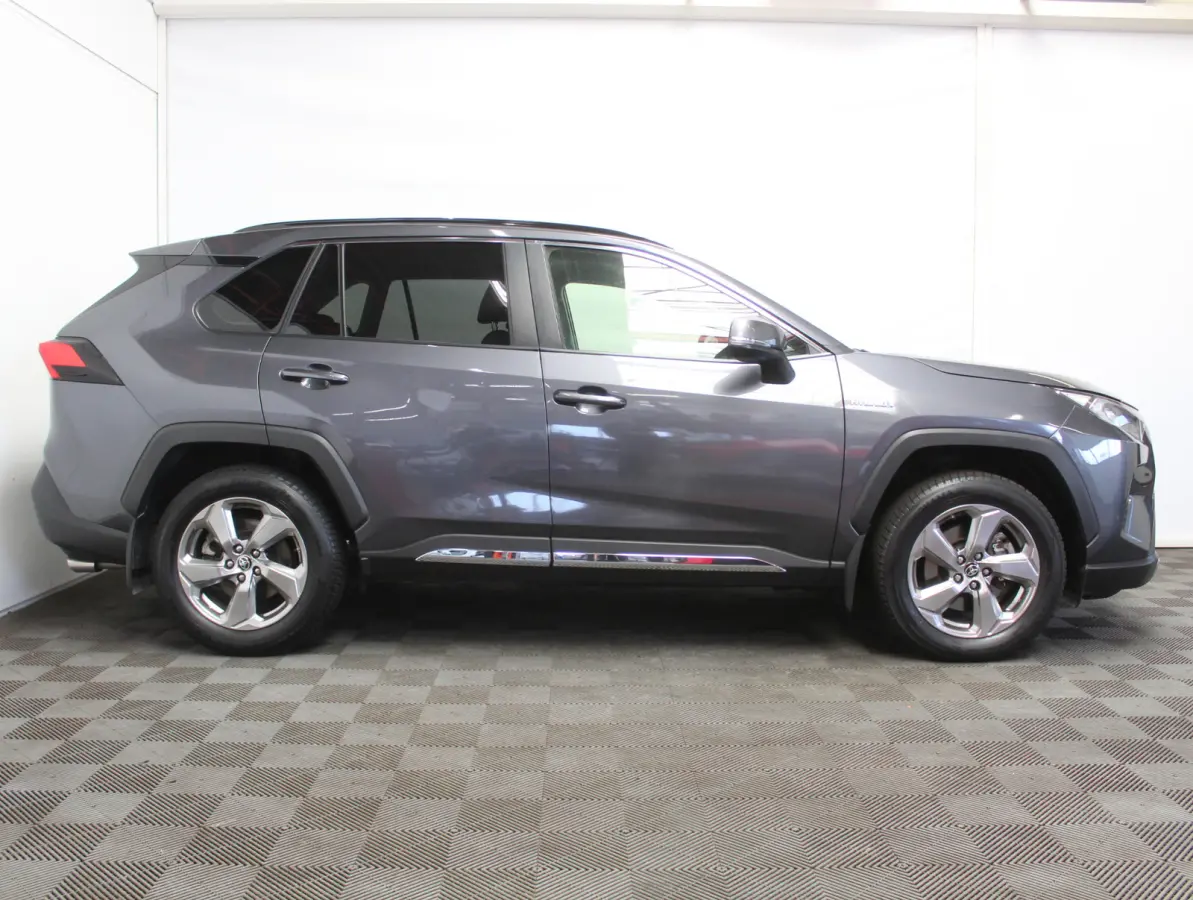2.5 Hybrid Dynamic CLIMATE | ADAPCRUISE | NAVI | CARPLAY | DAB | LED | CAMERA | ELECAKLEP | LMV18