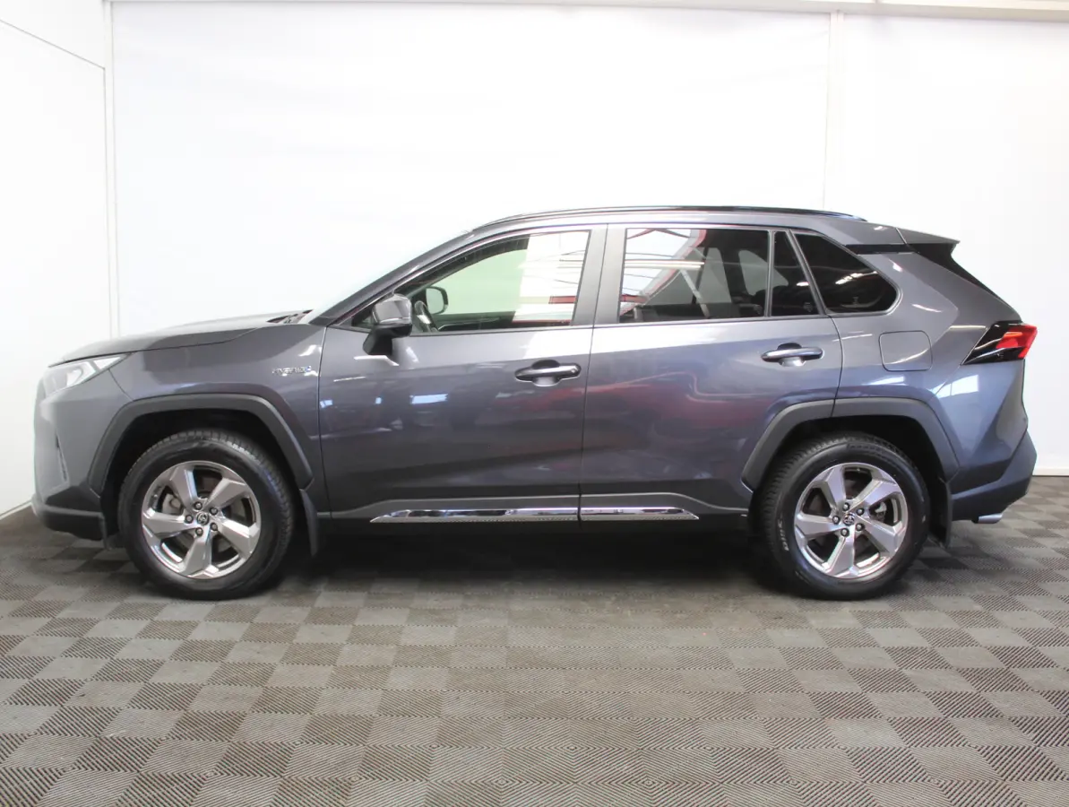 2.5 Hybrid Dynamic CLIMATE | ADAPCRUISE | NAVI | CARPLAY | DAB | LED | CAMERA | ELECAKLEP | LMV18