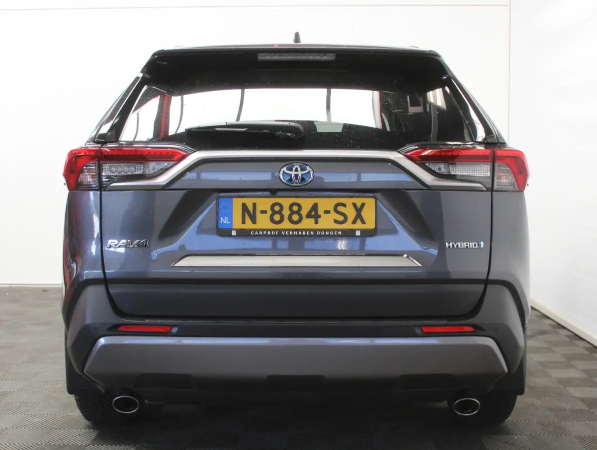 2.5 Hybrid Dynamic CLIMATE | ADAPCRUISE | NAVI | CARPLAY | DAB | LED | CAMERA | ELECAKLEP | LMV18
