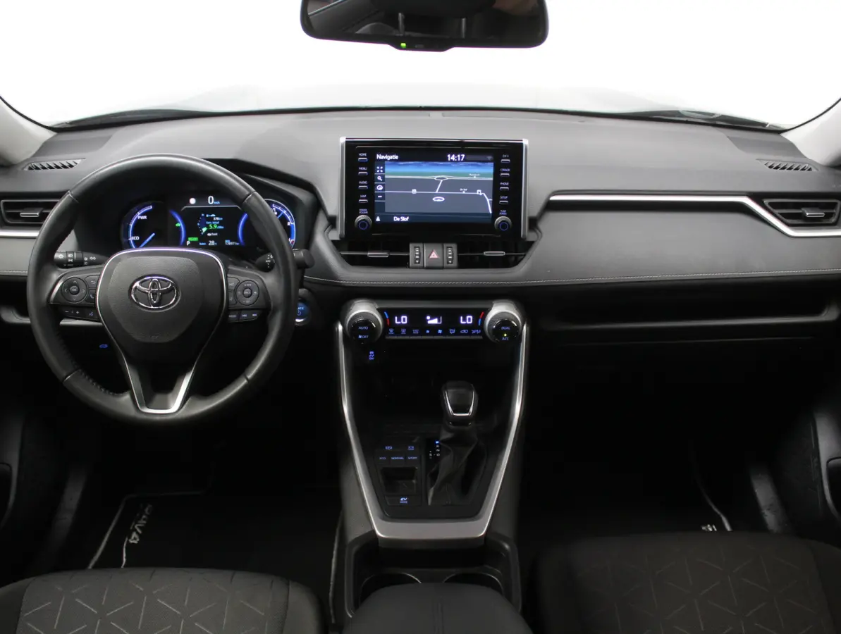 2.5 Hybrid Dynamic CLIMATE | ADAPCRUISE | NAVI | CARPLAY | DAB | LED | CAMERA | ELECAKLEP | LMV18