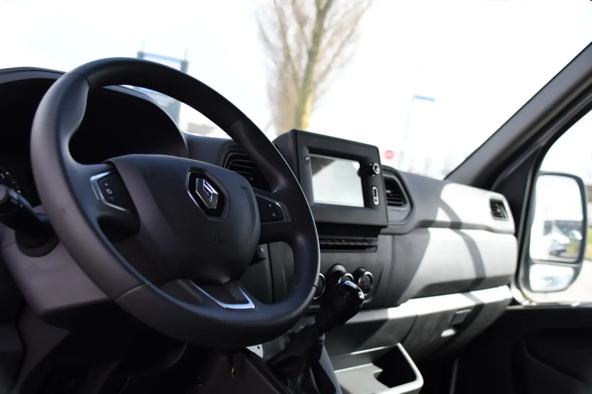 T35 2.3 dCi 180 L2H2 DC PB Edition Camera, Cruise, Carplay, LED, 2 x Schuifdeur, Multimedia, 180pk, 6 zitplaatsen, Uniek!