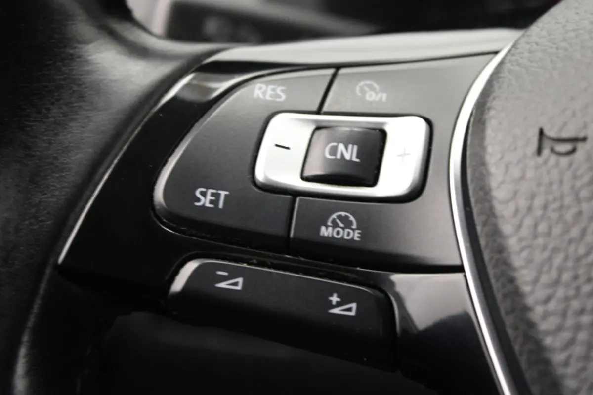 2.0 TDI L1H1 Highline |DSG|Stoelverwarming|