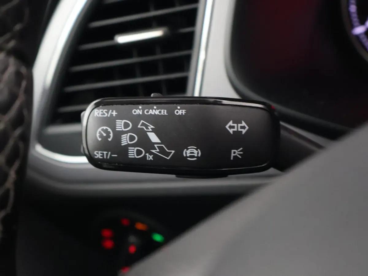 1.5 TSI STYLE ULTIMATE EDITION+ TREKHAAK | CARPLAY | CAMERA | DAB | NAVIGATIE