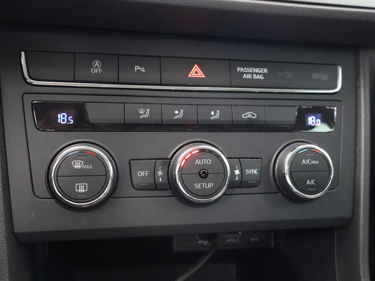 1.5 TSI STYLE ULTIMATE EDITION+ TREKHAAK | CARPLAY | CAMERA | DAB | NAVIGATIE