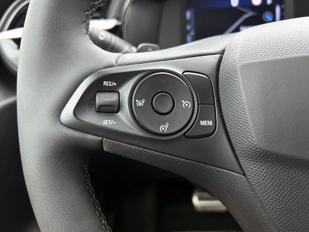 1.2 145pk Hybrid GS Automaat | Navigatie | Climate Control | Cruise Control | Camera | 16"LMV | Dodehoekdetectie | Keyless Entry/Start | Apple Carplay/Android Auto |