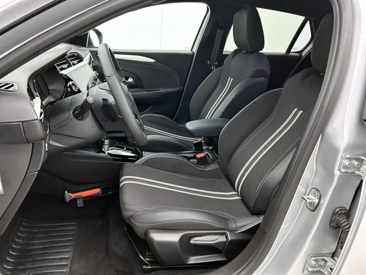 1.2 145pk Hybrid GS Automaat | Navigatie | Climate Control | Cruise Control | Camera | 16"LMV | Dodehoekdetectie | Keyless Entry/Start | Apple Carplay/Android Auto |