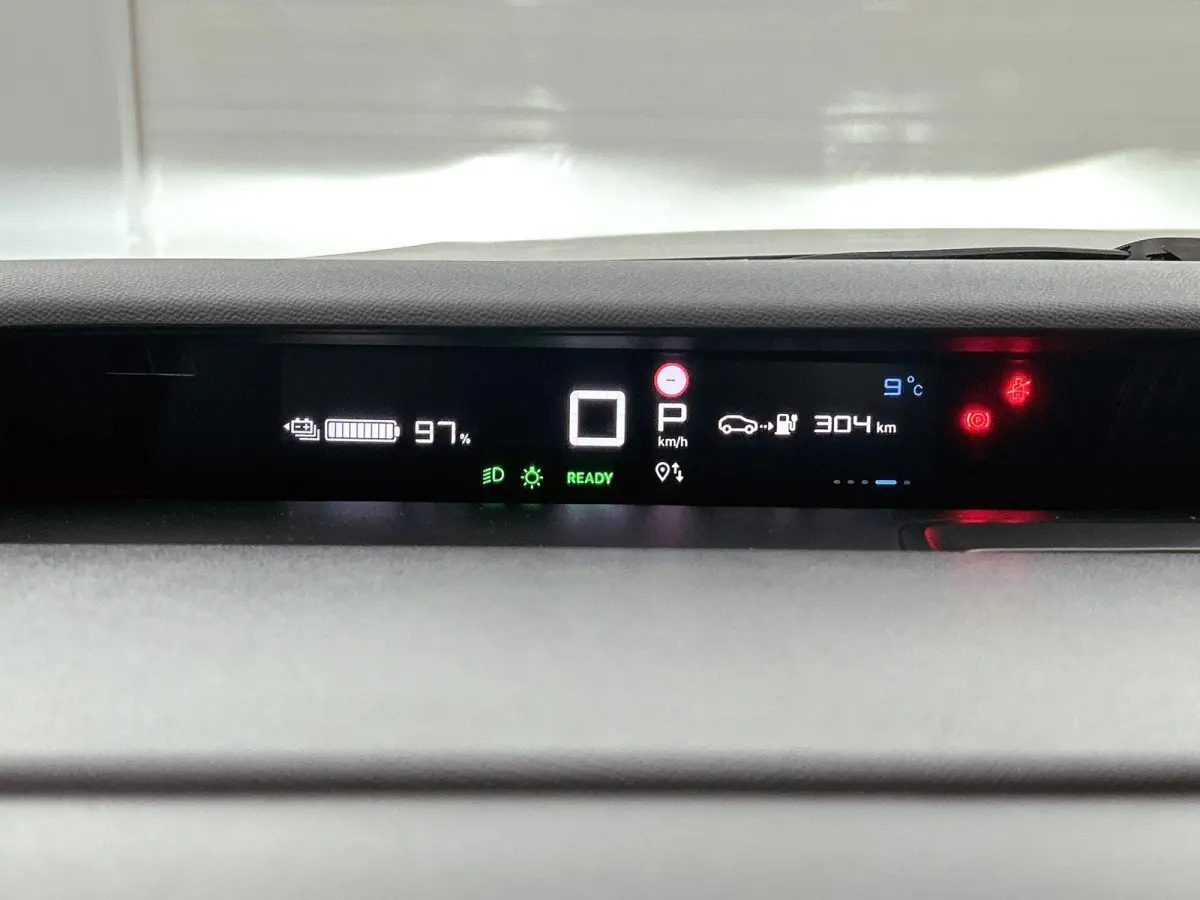 Plus 113pk Comfort Range 44 kWh | 8 JAAR GARANTIE | | Apple CarPlay/Android Auto | Camera | Comfortstoelen | Cruise Control | Climate Control |