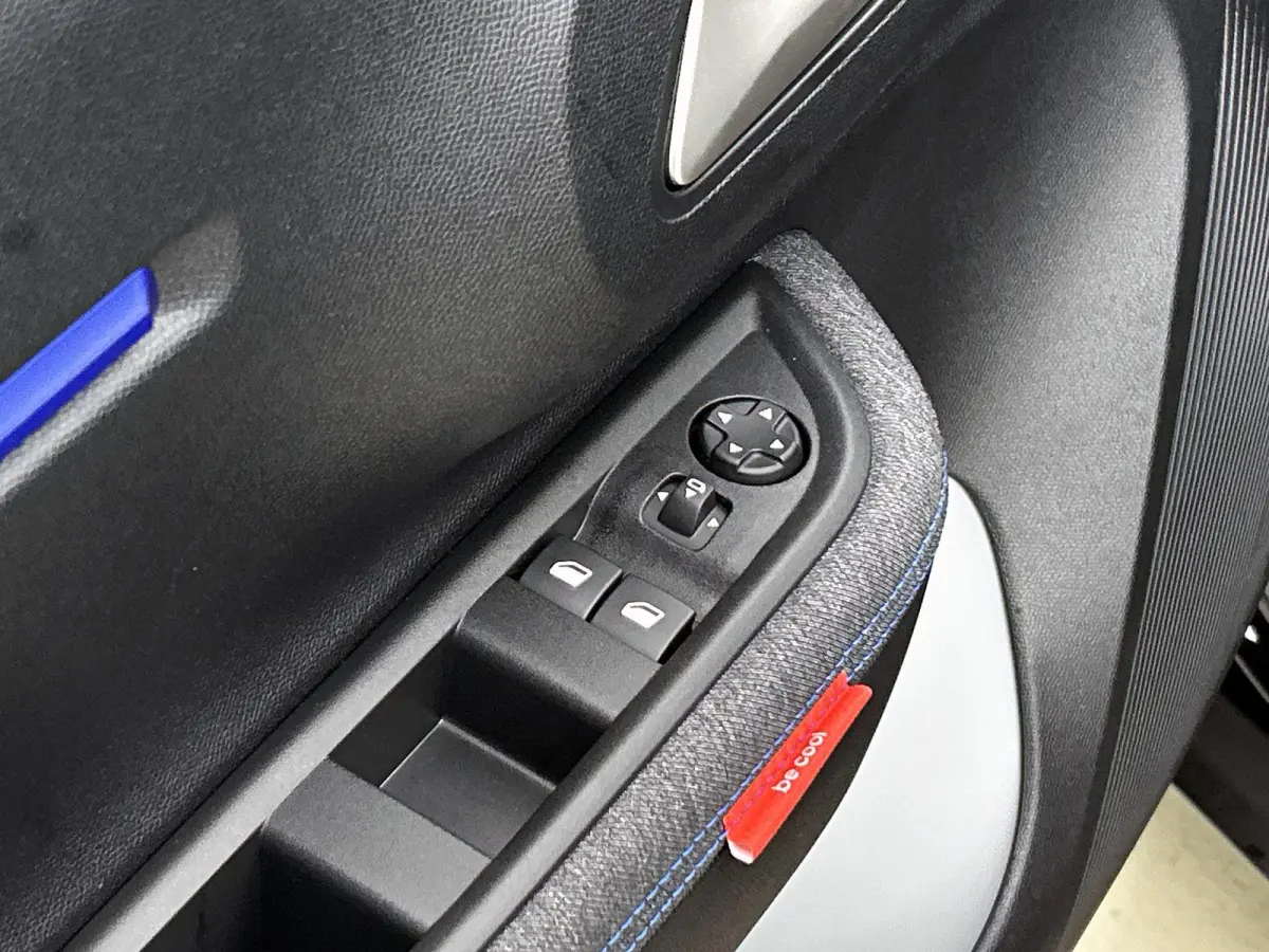 Plus 113pk Comfort Range 44 kWh | 8 JAAR GARANTIE | | Apple CarPlay/Android Auto | Camera | Comfortstoelen | Cruise Control | Climate Control |