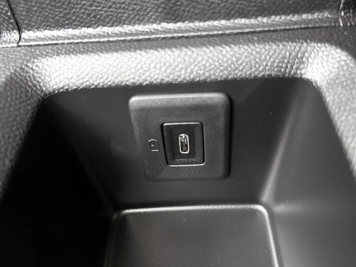 Plus 113pk Comfort Range 44 kWh Automaat | 8 JAAR GARANTIE | Apple CarPlay/Android Auto | Camera | Comfortstoelen | Cruise Control | Climate Control |