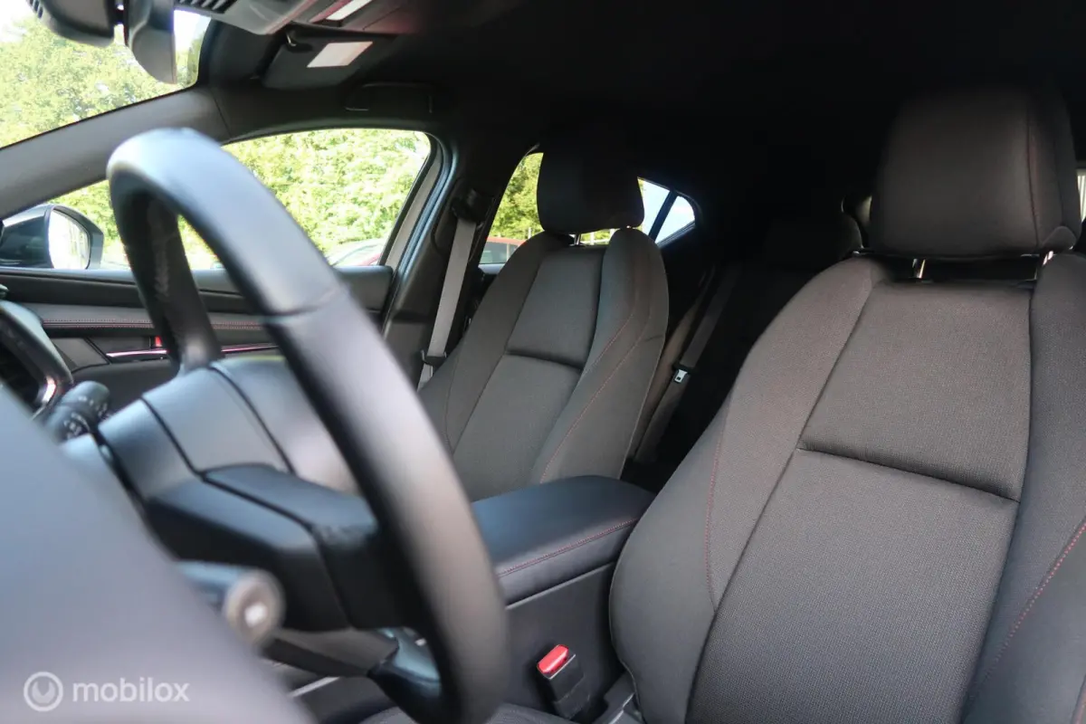 2.5 e-SkyActiv-G M Hybrid 140 Nagisa