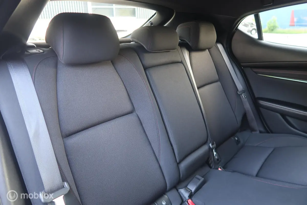 2.5 e-SkyActiv-G M Hybrid 140 Nagisa