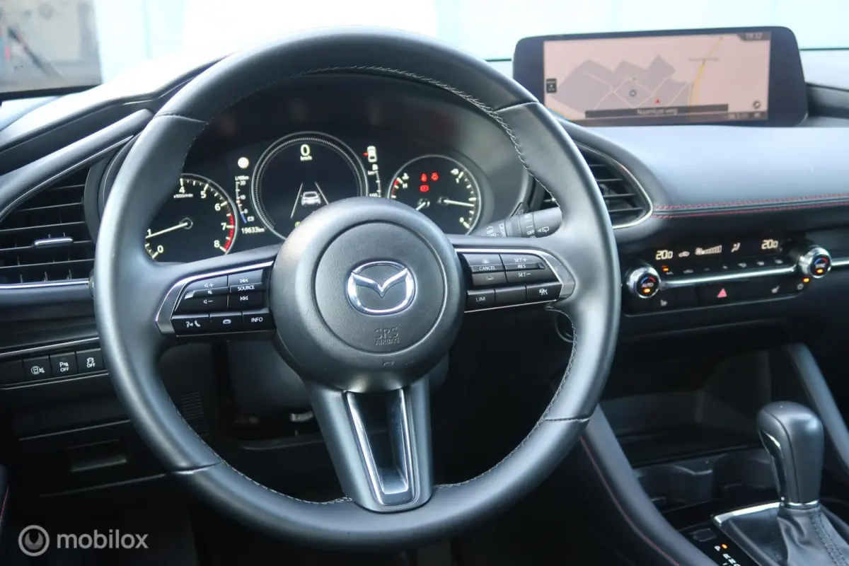 2.5 e-SkyActiv-G M Hybrid 140 Nagisa