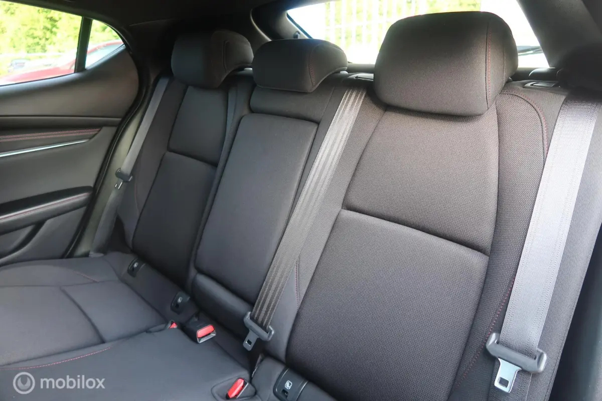2.5 e-SkyActiv-G M Hybrid 140 Nagisa