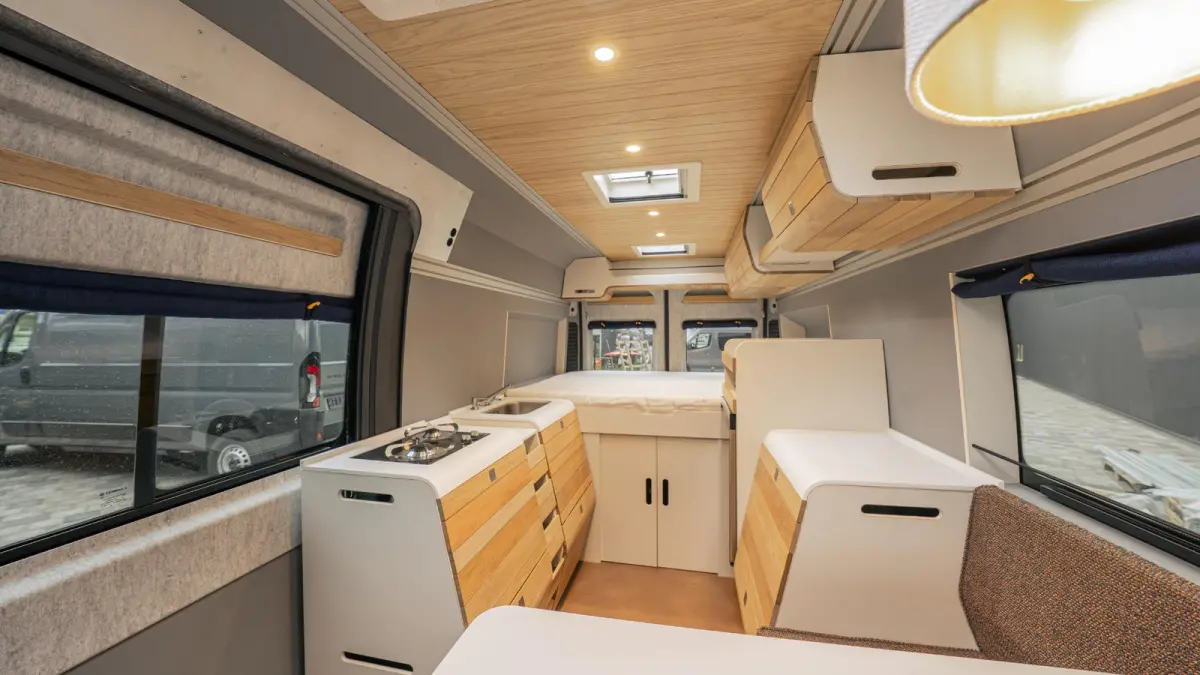 2.2 BlueHDi 140 S&S L3H2 3.3t | Van Jorn-Camper |