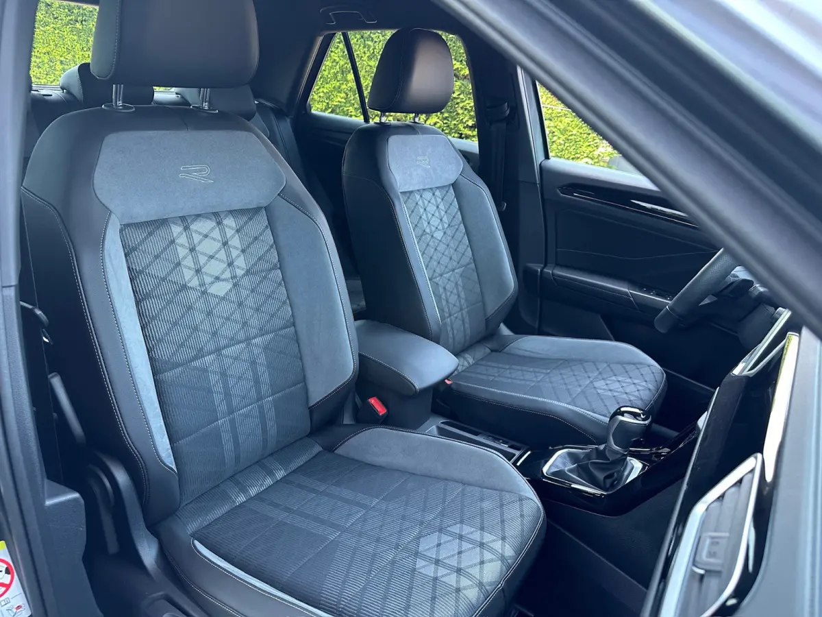 1.5 TSI 150pk DSG R-Line | Camera | Keyless | Elek. Achterklep | Dode hoek | Rijklaar incl. 1 jaar Bovag garantie