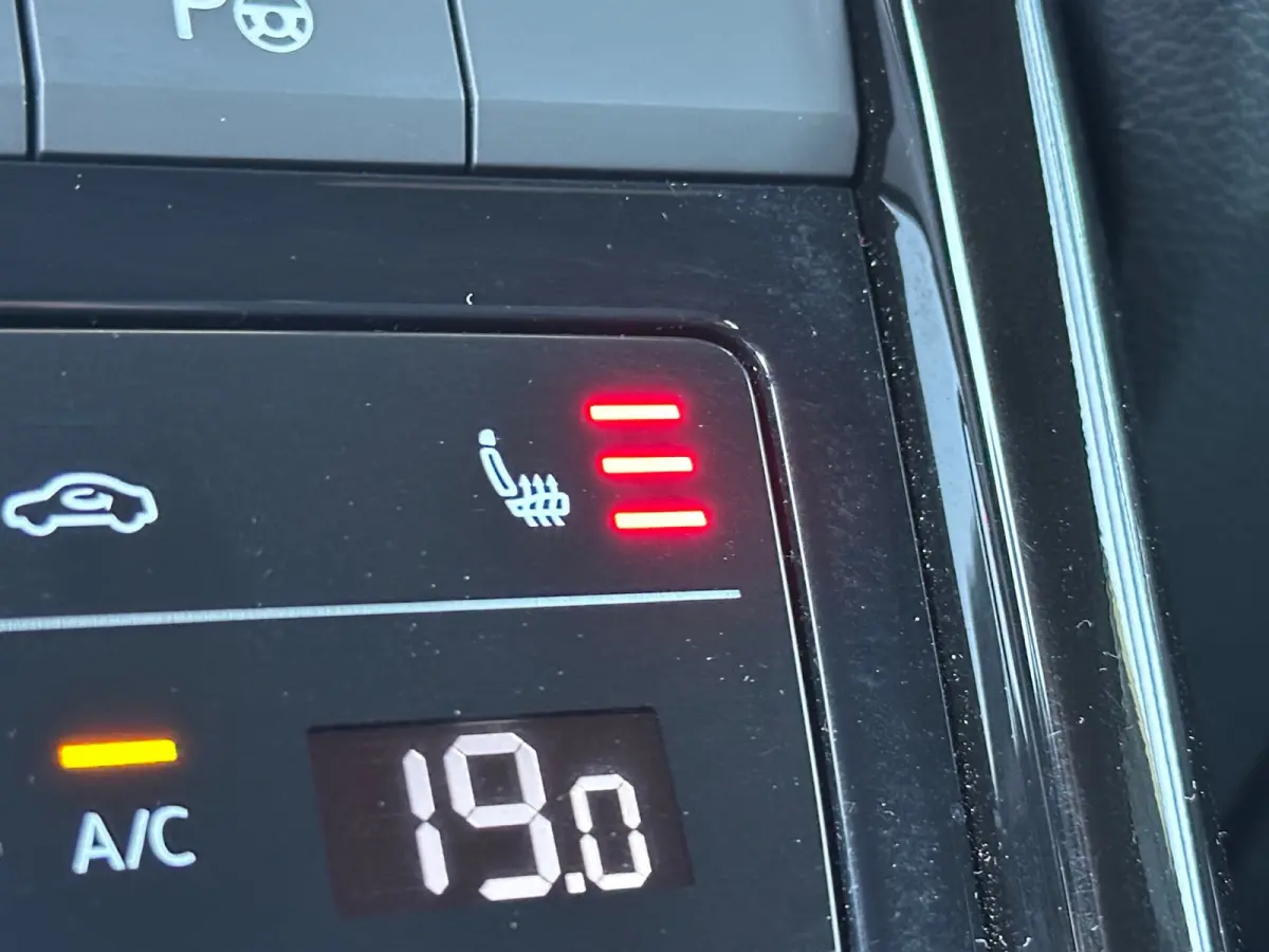 1.5 TSI 150pk DSG R-Line | Camera | Keyless | Elek. Achterklep | Dode hoek | Rijklaar incl. 1 jaar Bovag garantie