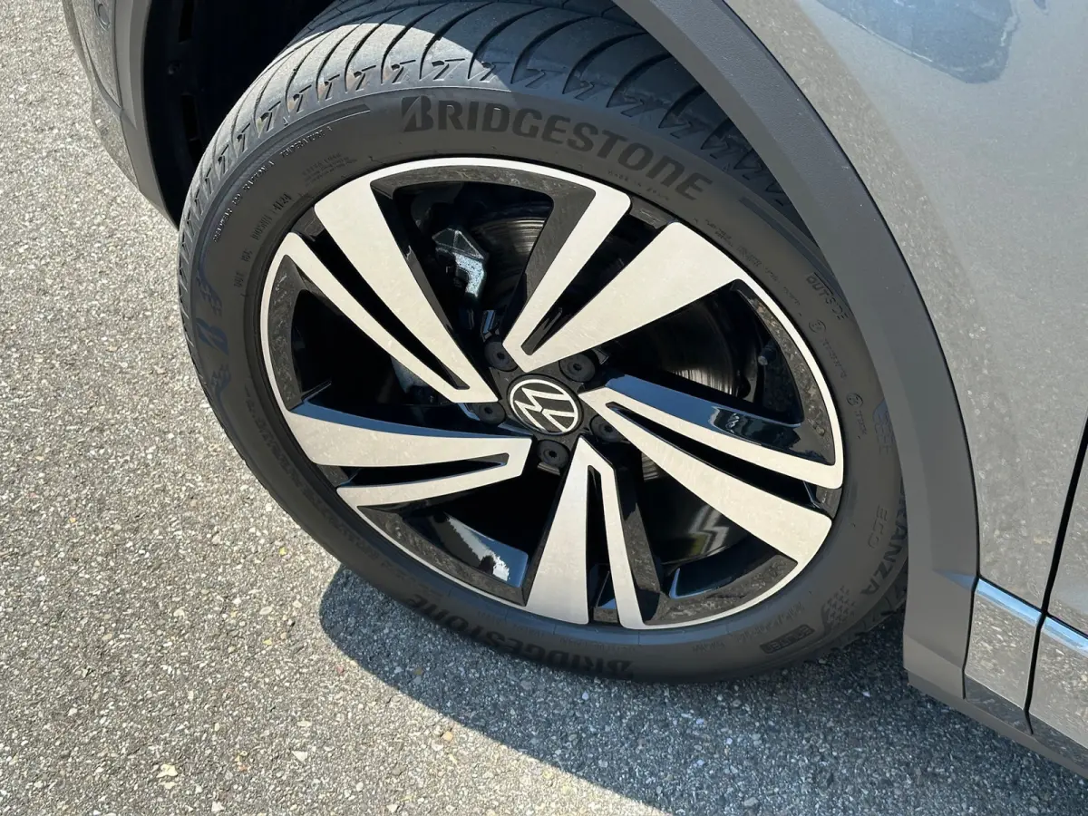 1.5 TSI 150pk DSG R-Line | Camera | Keyless | Elek. Achterklep | Dode hoek | Rijklaar incl. 1 jaar Bovag garantie