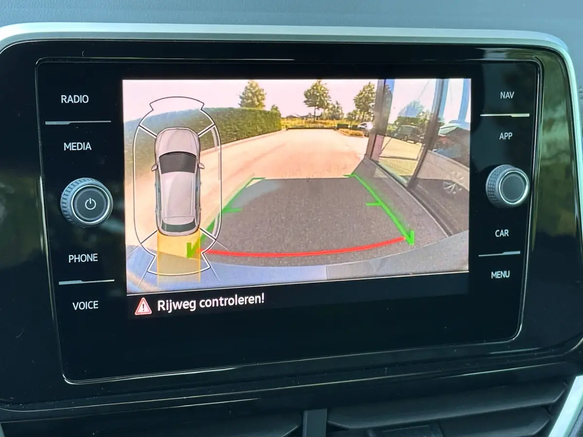 1.5 TSI 150pk DSG R-Line | Camera | Keyless | Elek. Achterklep | Dode hoek | Rijklaar incl. 1 jaar Bovag garantie
