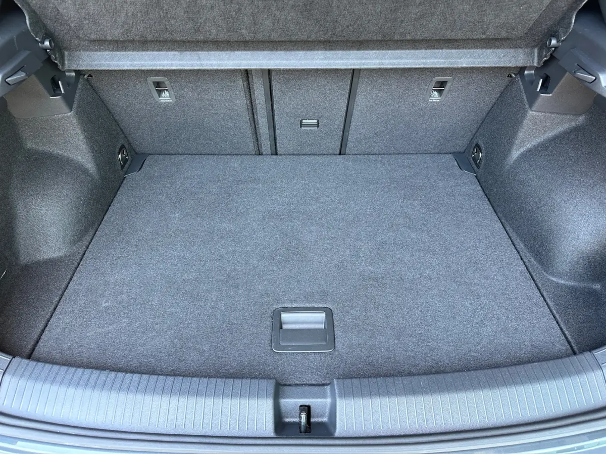 1.5 TSI 150pk DSG R-Line | Camera | Keyless | Elek. Achterklep | Dode hoek | Rijklaar incl. 1 jaar Bovag garantie
