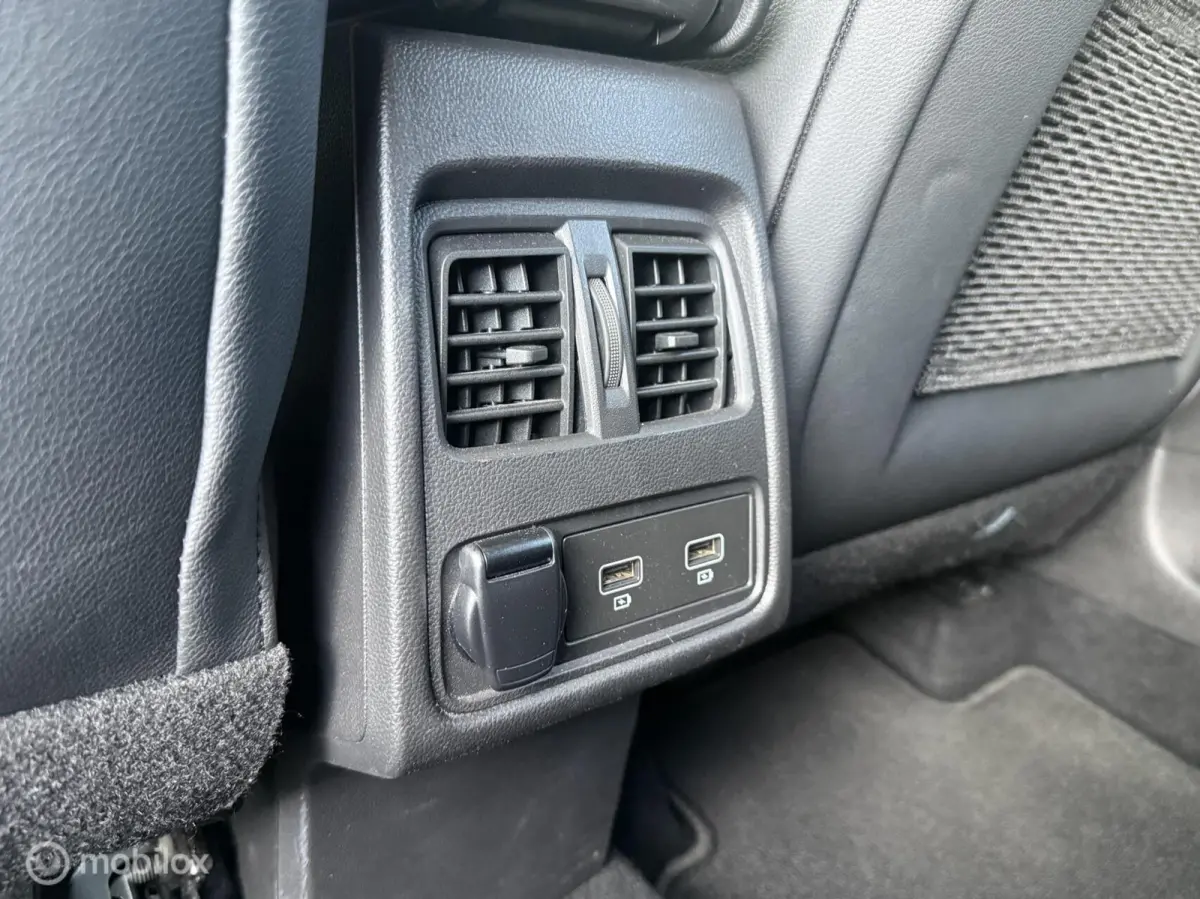 1.6 E-Tech Plug-in Hybrid 160 Intens Navi+/LED