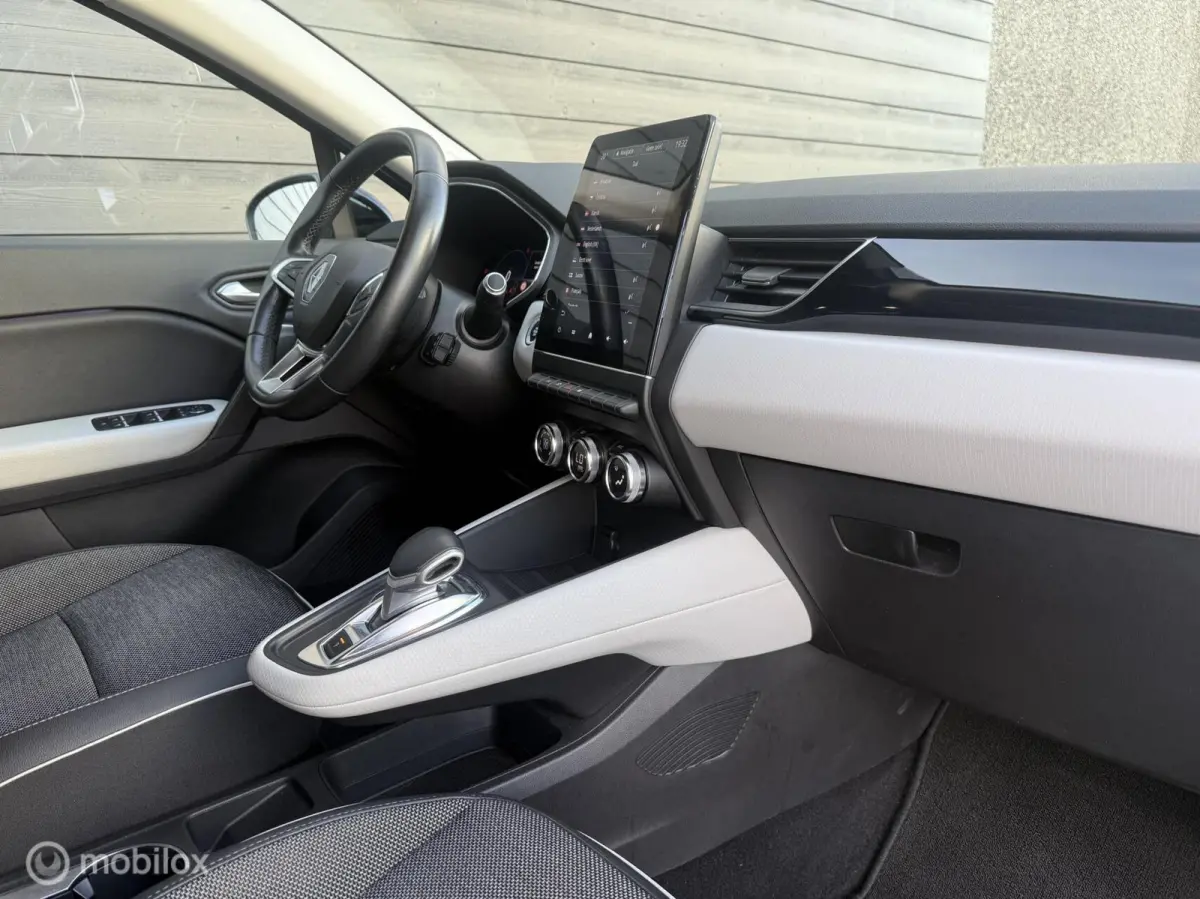 1.6 E-Tech Plug-in Hybrid 160 Intens Navi+/LED