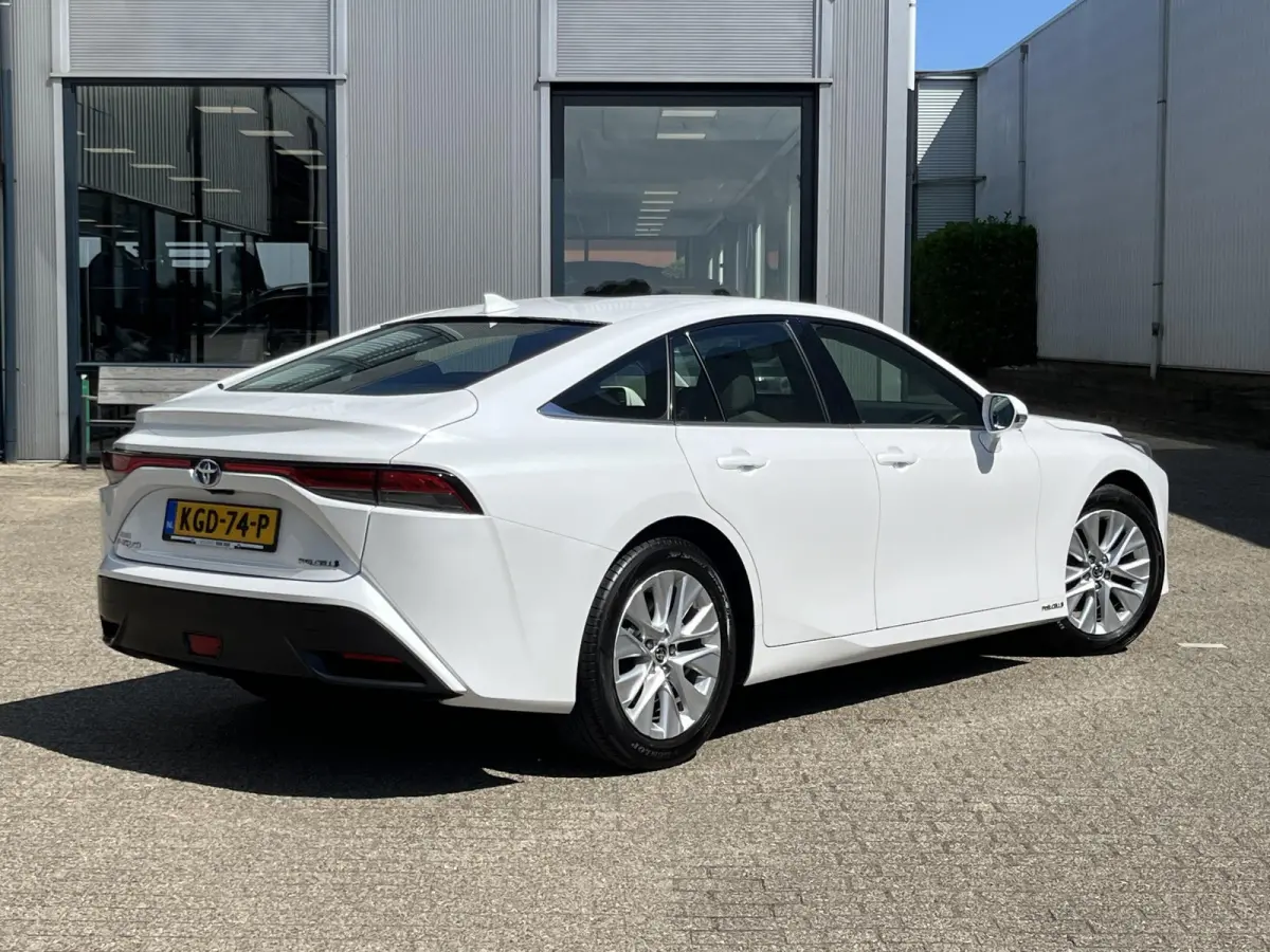 Dynamic | Nieuwe auto! | /Adapt.Cruise/Clima/Camera/Elektr.Stoelverst./Stoelverw.