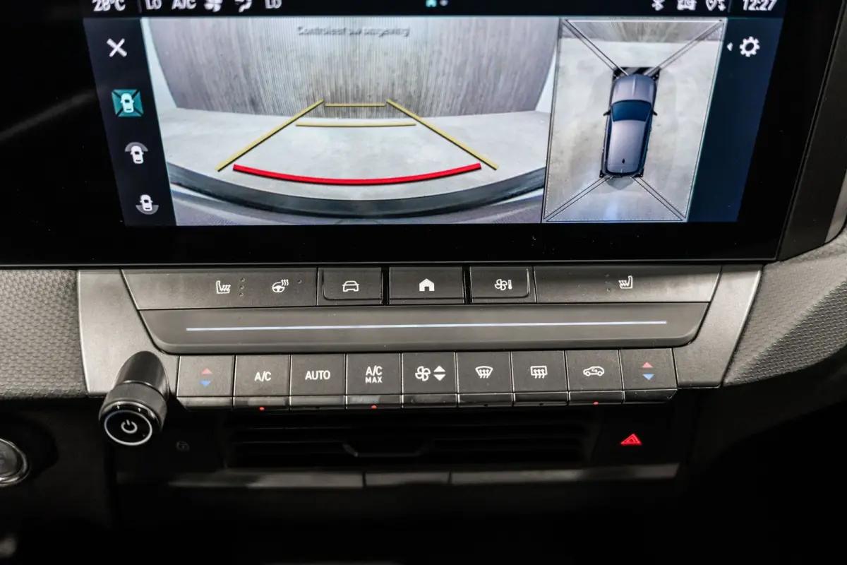 1.2 GS Line Automaat LED NAVI 360 CAMERA