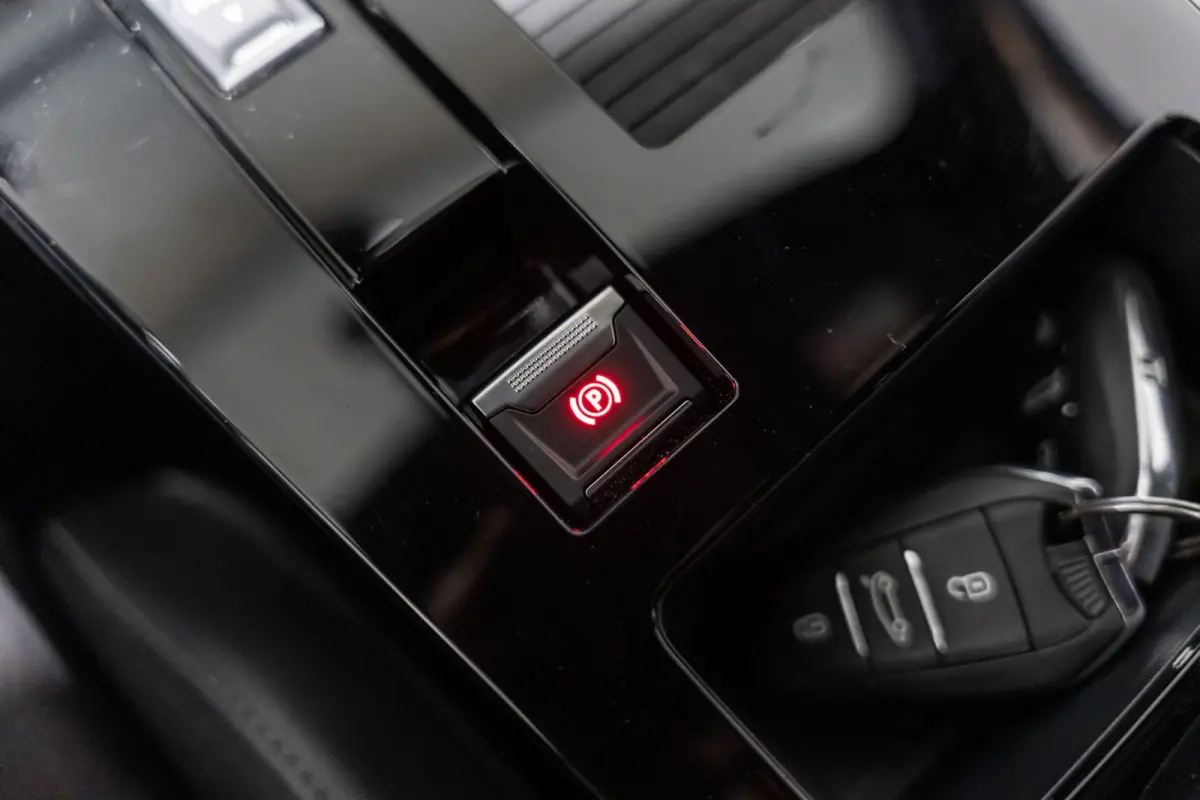 1.2 GS Line Automaat LED NAVI 360 CAMERA