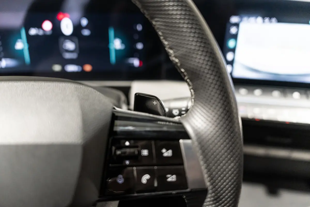 1.2 GS Line Automaat LED NAVI 360 CAMERA