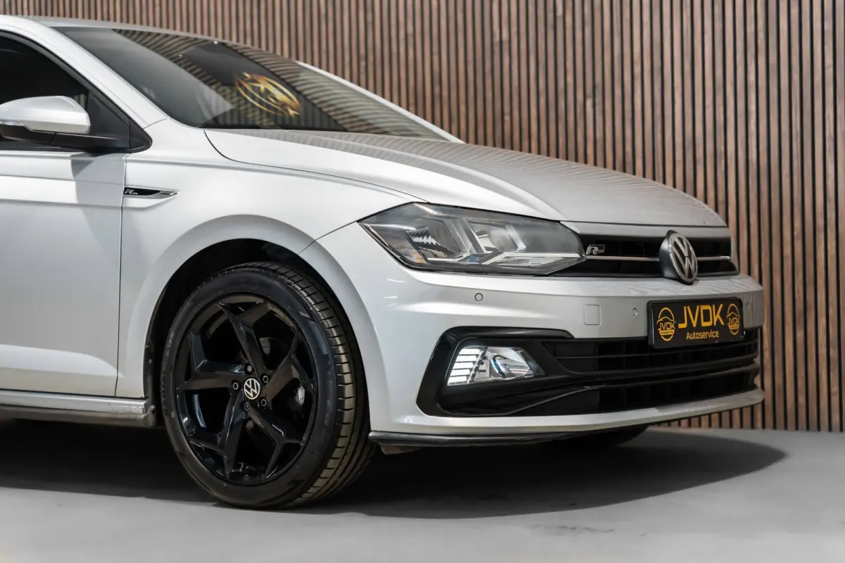 1.0 TSI R-line DSG NAVI CAMERA CRUISE