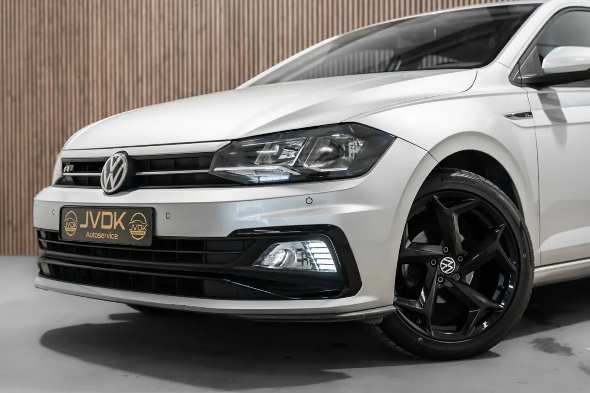 1.0 TSI R-line DSG NAVI CAMERA CRUISE