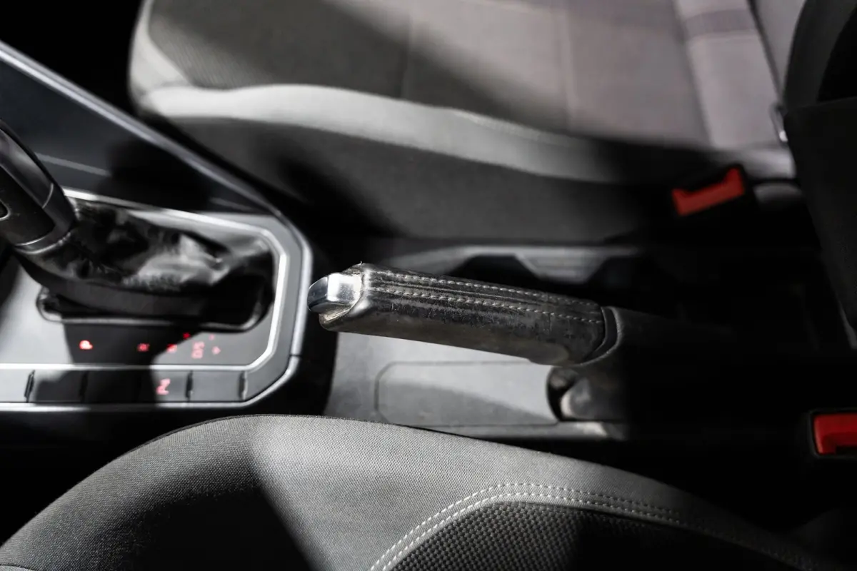 1.0 TSI R-line DSG NAVI CAMERA CRUISE