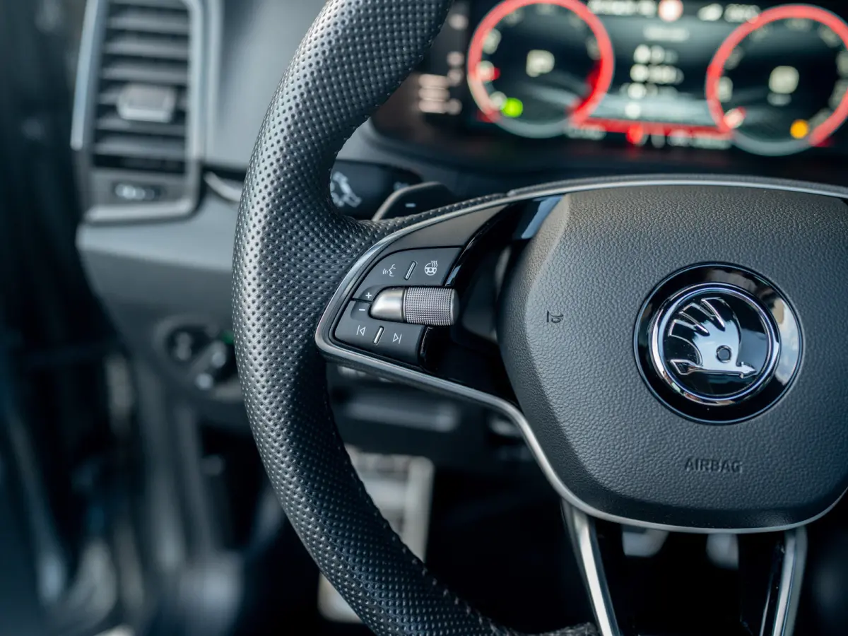 1.5 TSI ACT Sportline Business | Panodak | Trekhaak wegkl. | Stoel geheugen | Leder | Prijs Rijklaar!!