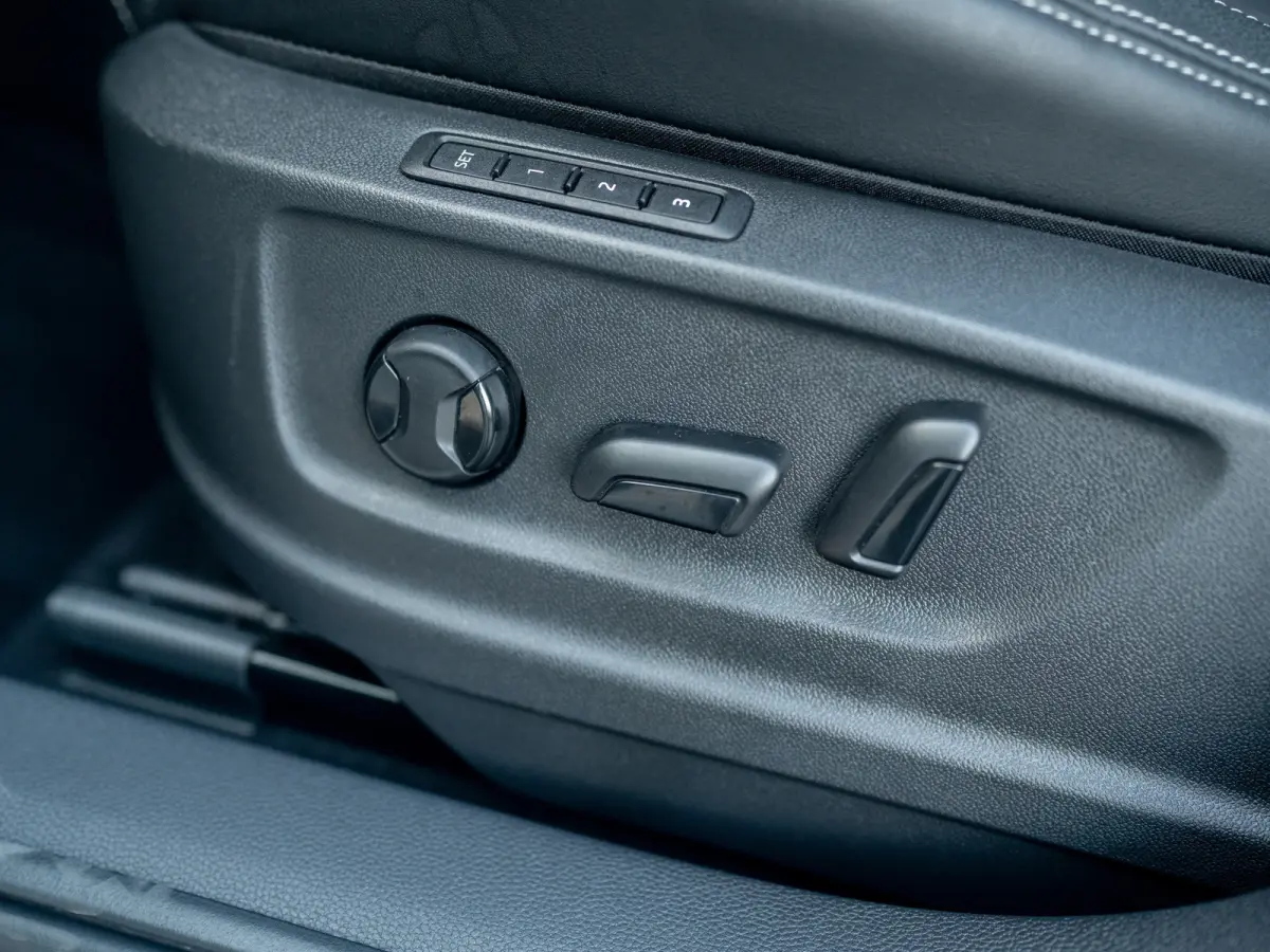 1.5 TSI ACT Sportline Business | Panodak | Trekhaak wegkl. | Stoel geheugen | Leder | Prijs Rijklaar!!