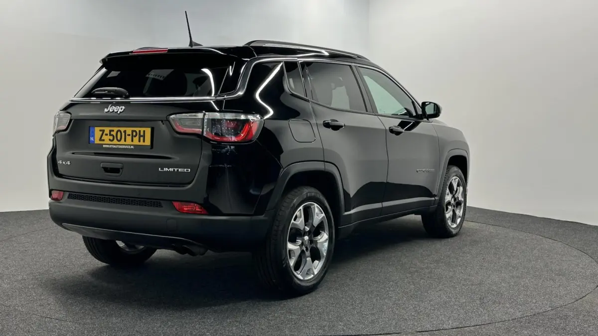 1.4 MultiAir Limited 4x4 PANO NAVI ECC CRUISE DAB.