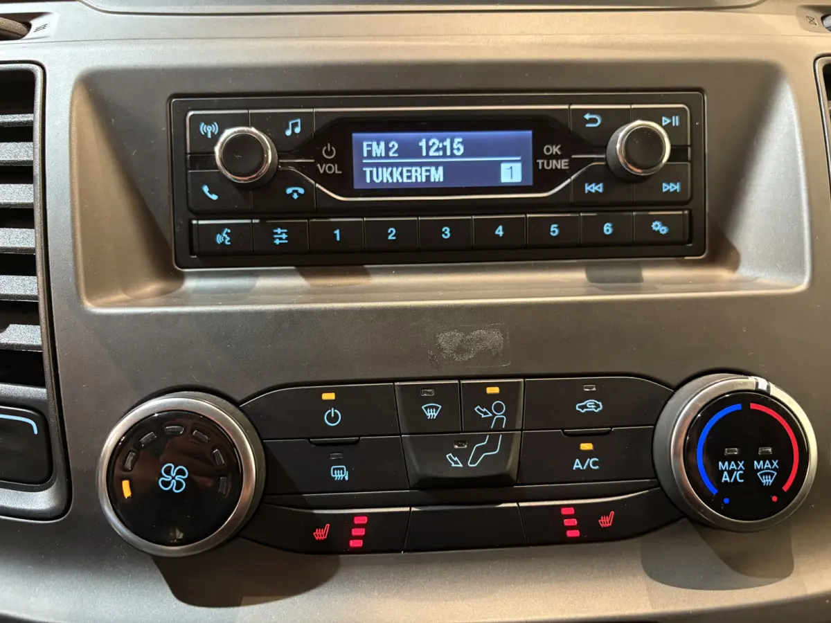 340 2.0 TDCI L2H1 Trend 130 PK / Euro 6 / Airco / Cruise Control / Trekhaak / Imperiaal / PDC