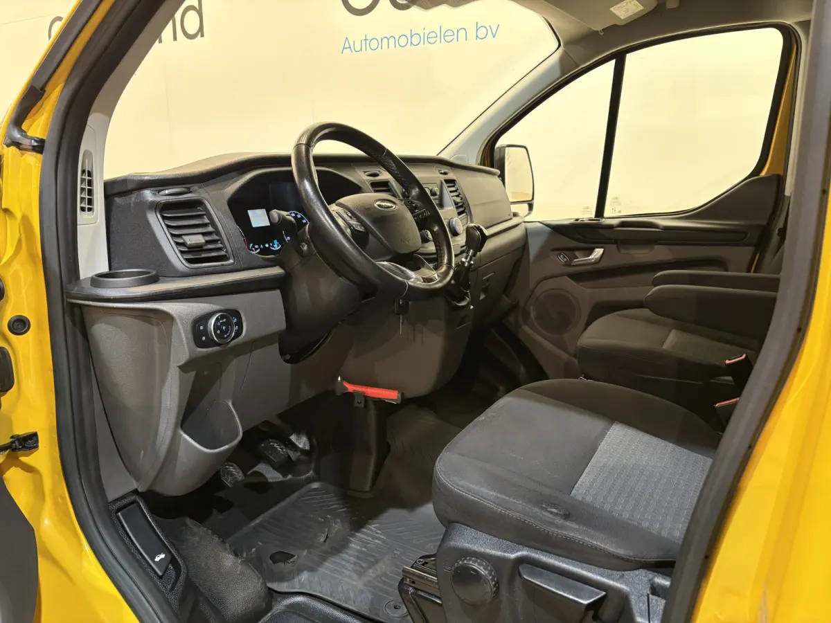 340 2.0 TDCI L2H1 Trend 130 PK / Euro 6 / Airco / Cruise Control / Trekhaak / Imperiaal / PDC
